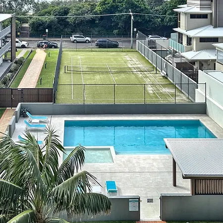 Majorca Isle Beachside Resort Maroochydore Exterior photo