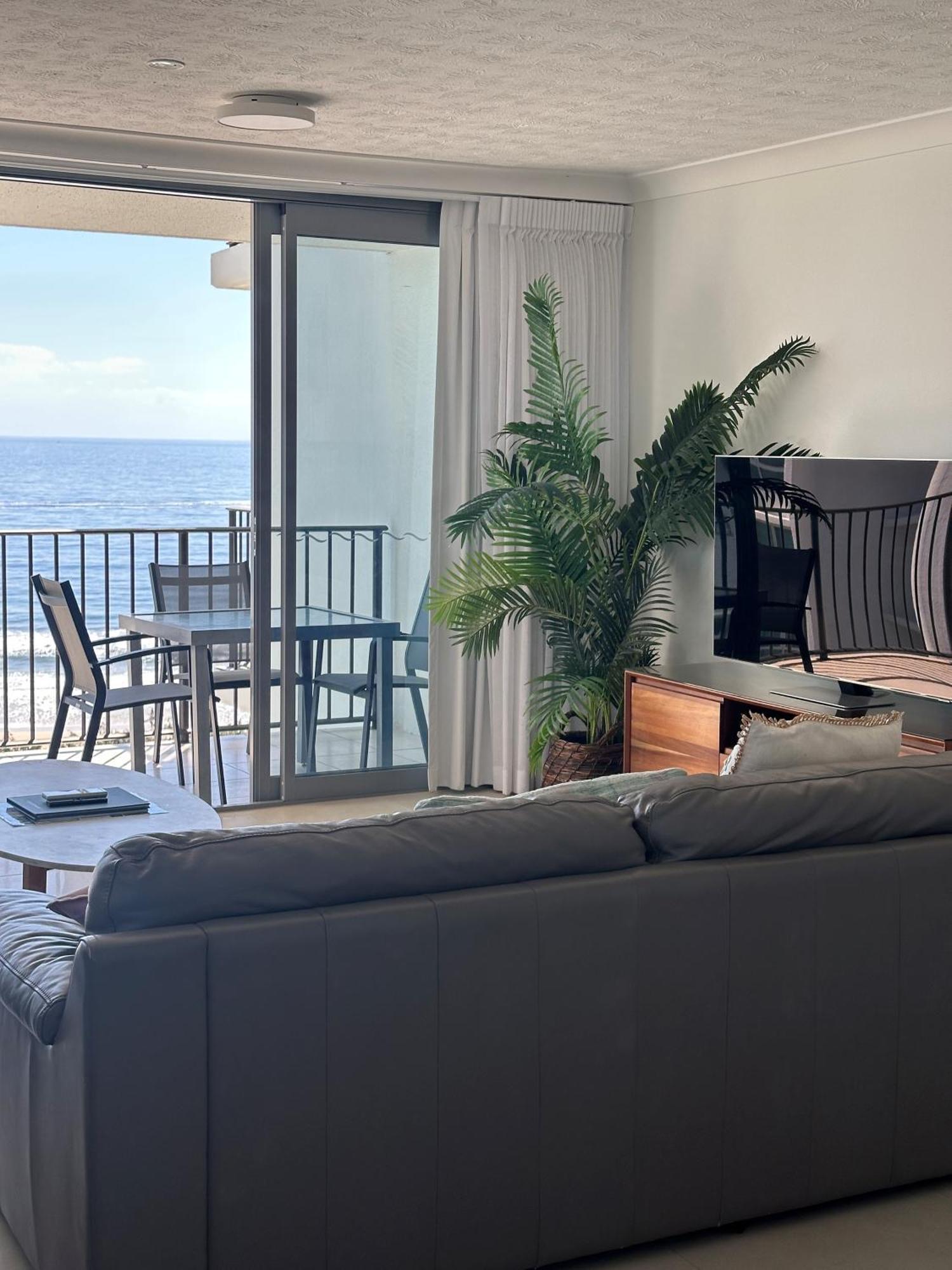 Majorca Isle Beachside Resort Maroochydore
